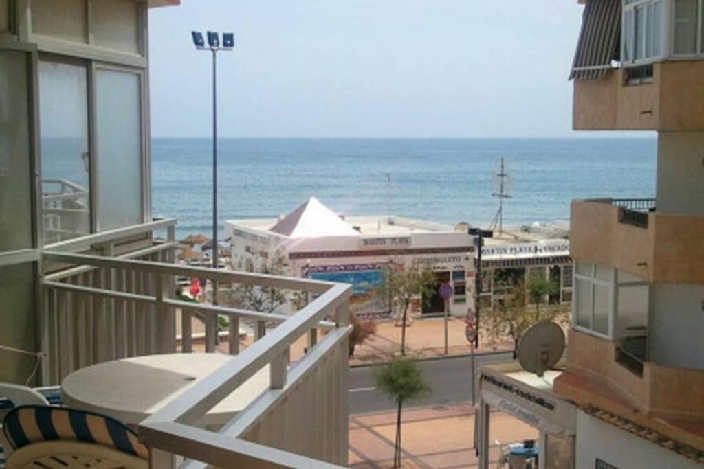 Beachfront With Sea Views And Pool Apartamento *